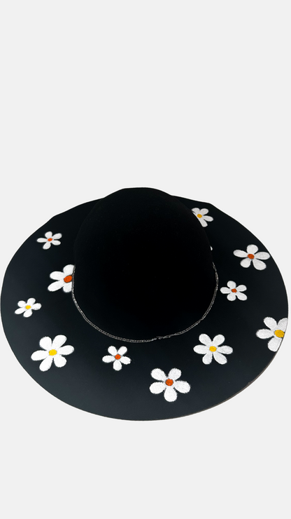 Black daisy Hat