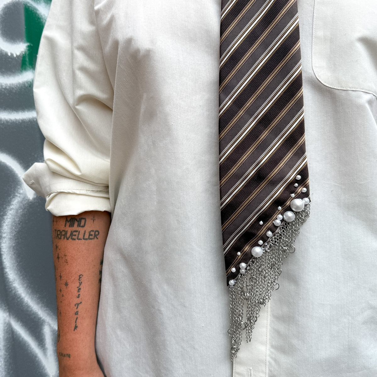 R01 / No.09 - Brown Split Tie