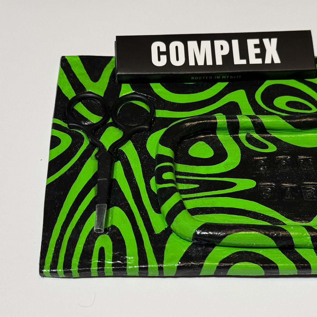 R02 / No.05 - Mind Melt Rolling Tray