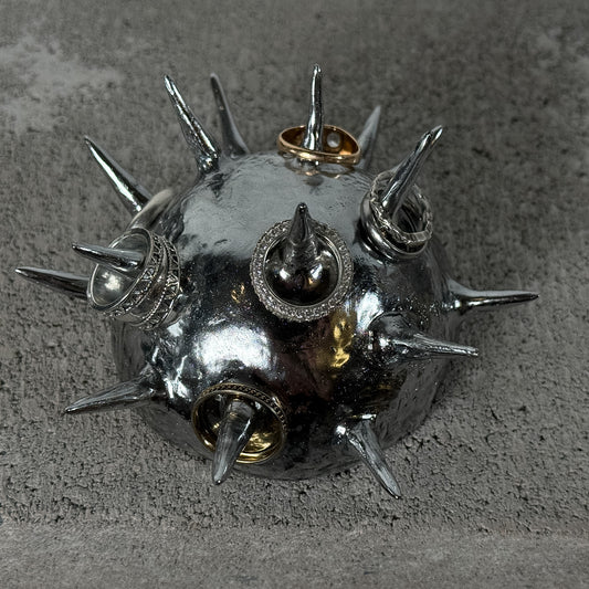 R02 / No.06 - Spike Ring Holder