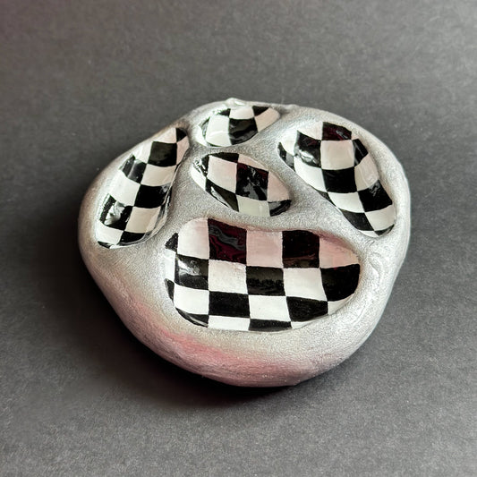 R01 / No.21 - Checkered Jewelry Holder